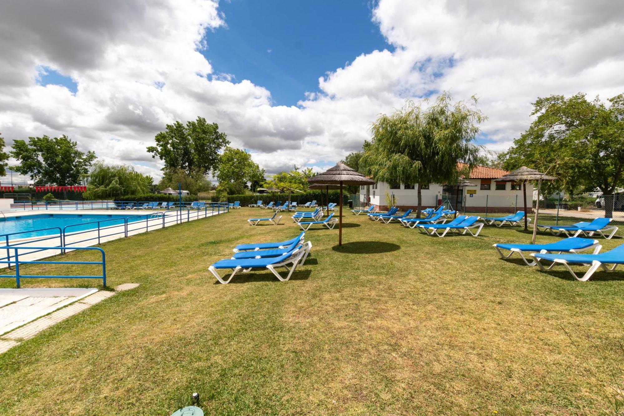 Parque De Campismo Orbitur Evora Hotel Kültér fotó
